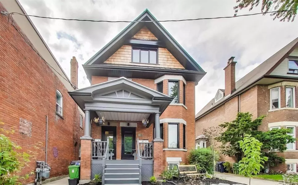 27 St Johns RD ##Upper, Toronto W02, ON M6P 1T7