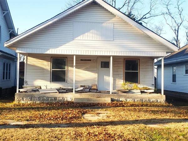 417 E 8th Street, Holdenville, OK 74848