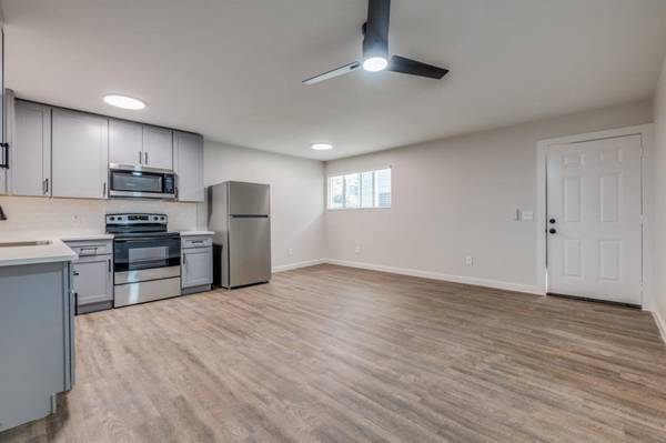 5909 Gaston Avenue #106, Dallas, TX 75214