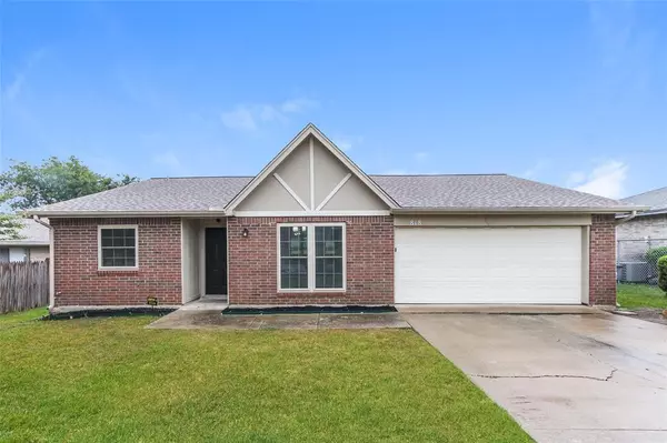 818 Brookhaven Drive, Lancaster, TX 75134