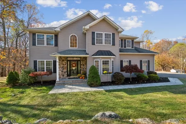 7 Stonehedge Ln, Byram Twp., NJ 07821