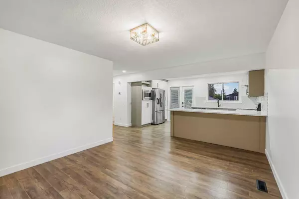 Calgary, AB T3J1A8,123 Falwood WAY NE