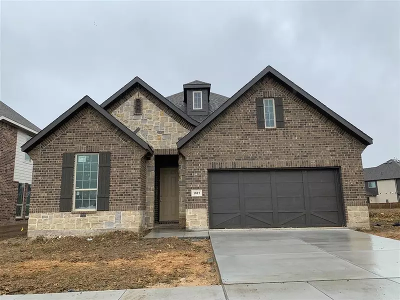 1815 Shaila Drive, Mansfield, TX 76065