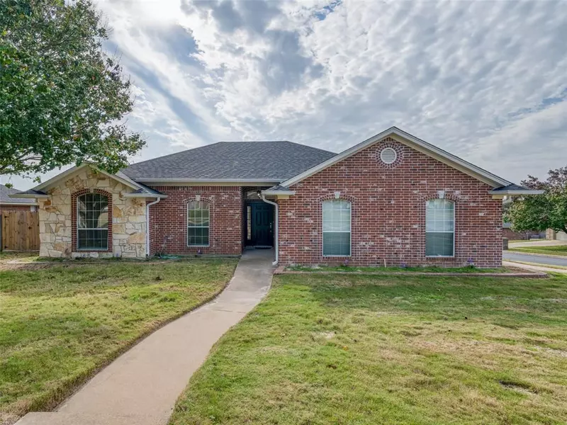 11325 Meadows Drive, Flint, TX 75762