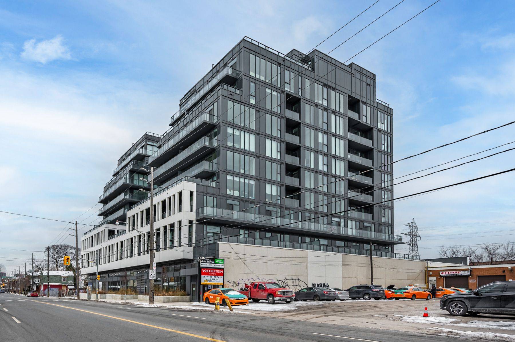 Toronto C02, ON M6G 1Y7,500 Dupont ST