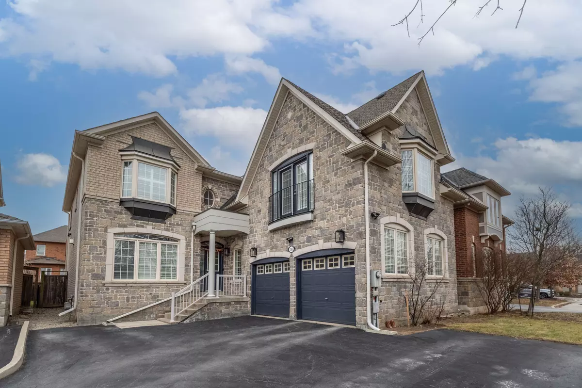 Oakville, ON L6L 6W8,385 Burloak DR