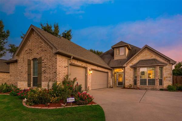 Arlington, TX 76001,3918 Bridle Oaks Drive