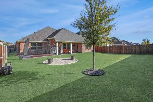 Melissa, TX 75454,2215 Grassland Avenue