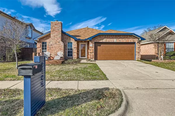 2105 Newport Drive, Flower Mound, TX 75028