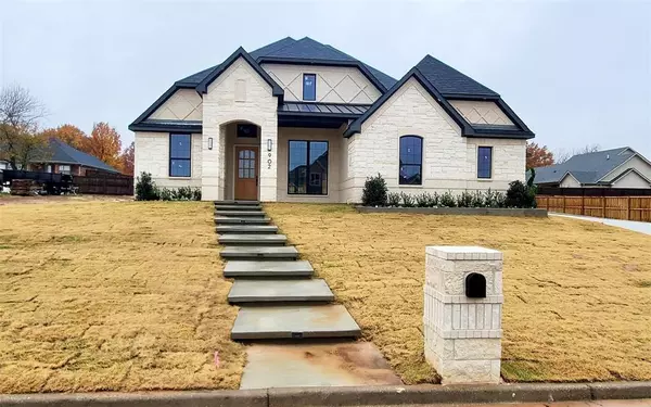 902 Tannehill Way, Athens, TX 75751