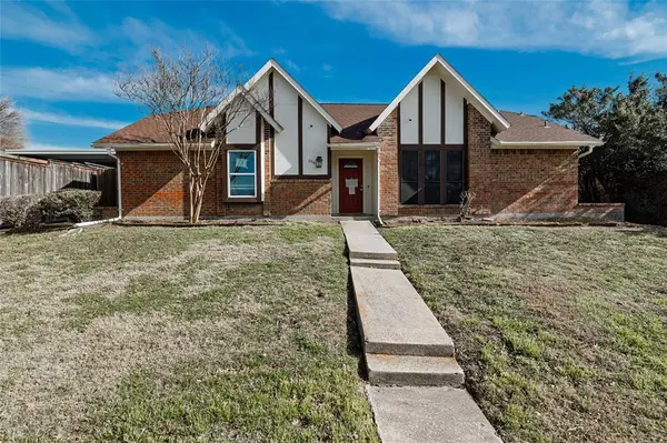 2316 Westwind Drive, Carrollton, TX 75006