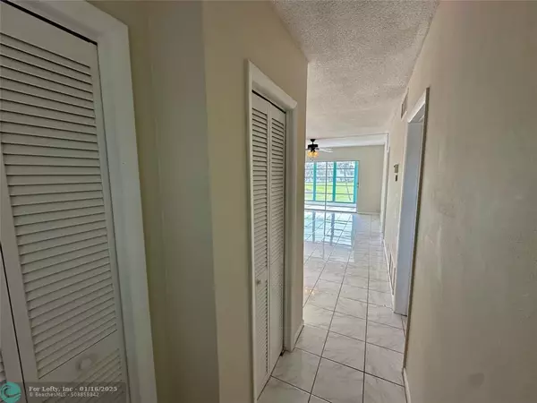 Pompano Beach, FL 33064,2650 W Golf Blvd  #256