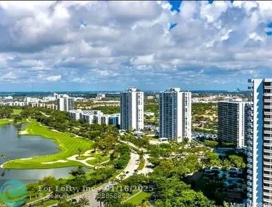 Aventura, FL 33180,20191 E Country Club Dr  #PH5