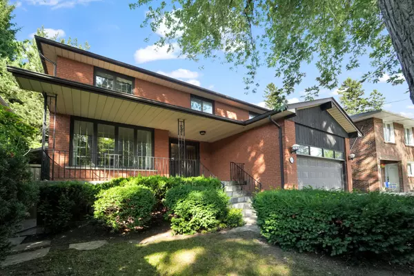 33 Bonnyview DR, Toronto W07, ON M8Y 3G7