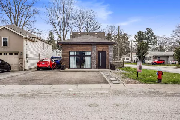 Niagara Falls, ON L2G 2H5,6546 Ash ST S