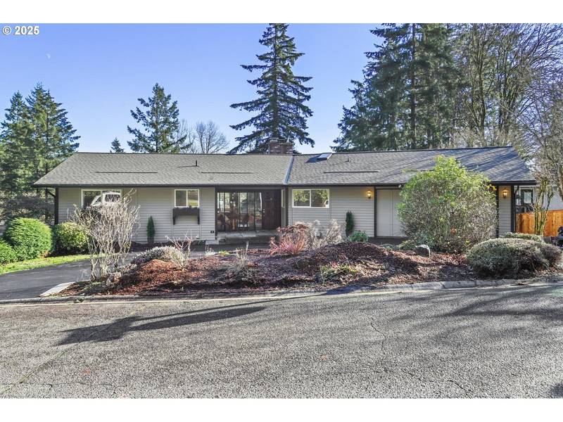 6 FALSTAFF ST, Lake Oswego, OR 97035