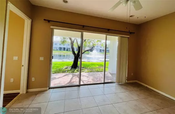 Boynton Beach, FL 33437,6436 Bella Cir  #1104