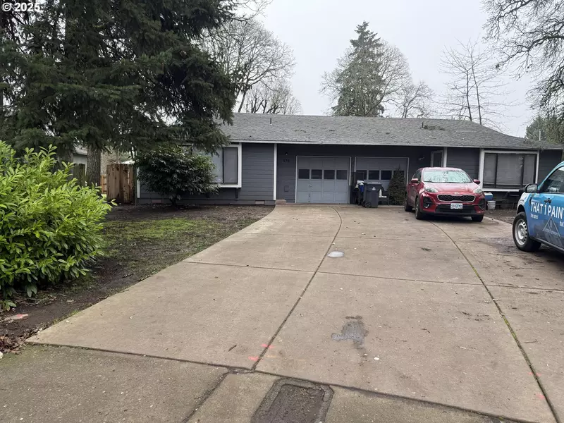 560 MANOR WAY, Lebanon, OR 97355