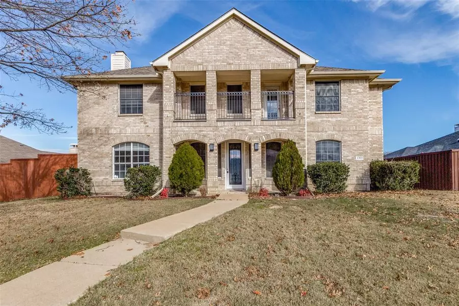 1505 Spring Hollow Lane, Garland, TX 75043