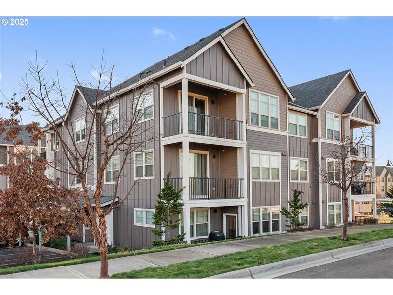 16323 NW CHADWICK WAY #104, Portland, OR 97229