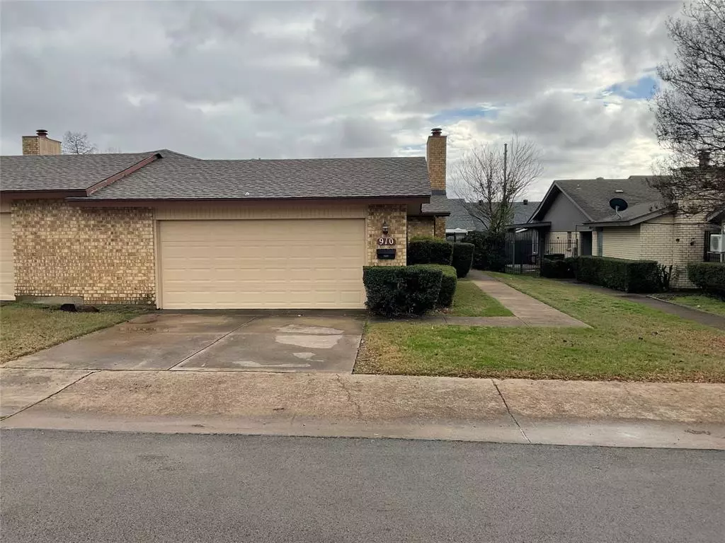 Bedford, TX 76021,910 Harwood Road