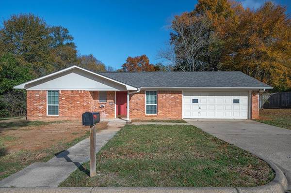 856 Avenue A, Canton, TX 75103