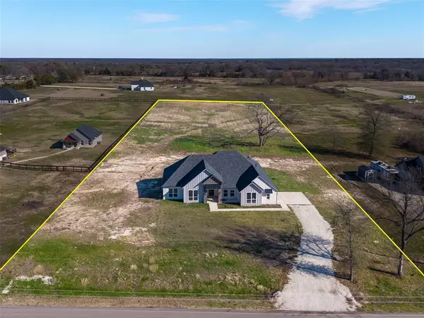 3191 County Road 1076, Celeste, TX 75423