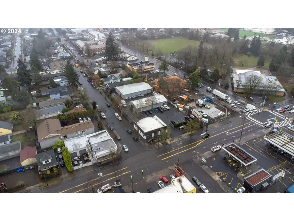 8101 NE Glisan ST, Portland, OR 97213