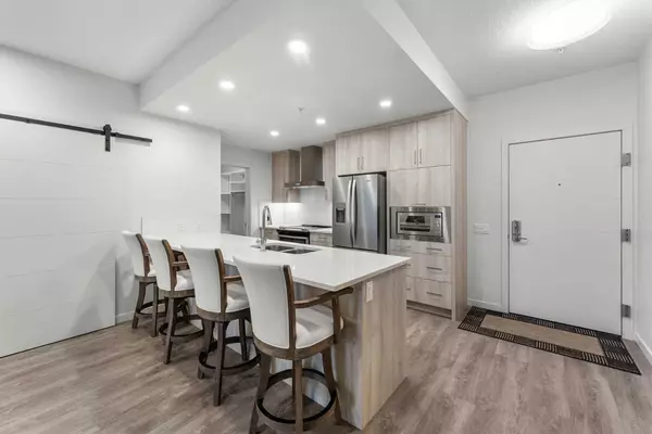 Calgary, AB T3M 3H6,24 Mahogany PATH SE #307