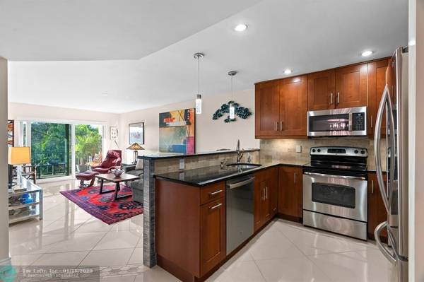 Wilton Manors, FL 33334,3000 NE 5th Ter  #301-A