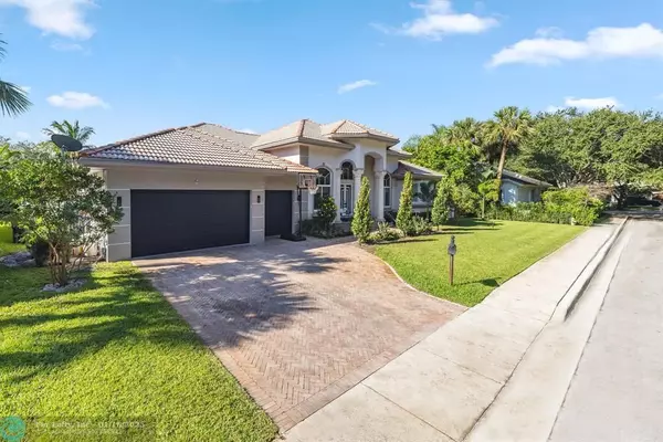 Fort Lauderdale, FL 33312,3672 Estate Oak Cir