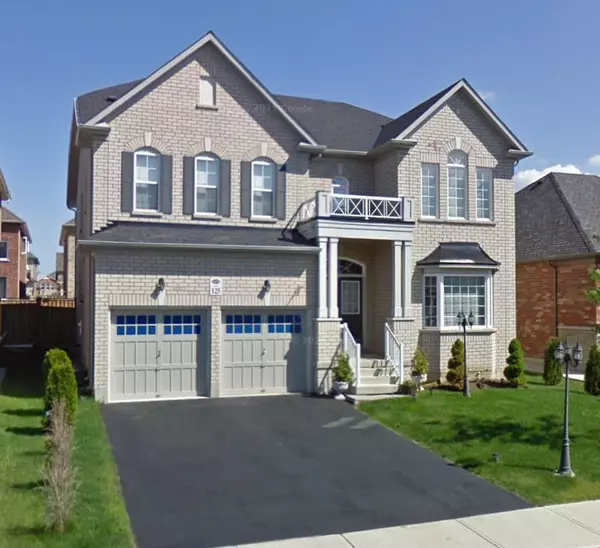 15 Aristocrat RD,  Brampton,  ON L6P 1W9