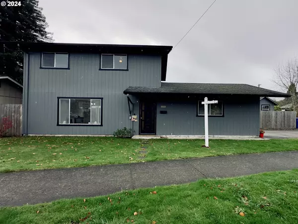 898 MILL ST, Kelso, WA 98626