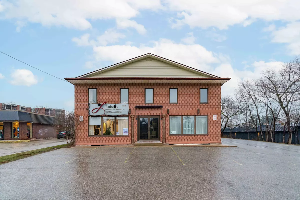 Guelph, ON N1H 3Z2,727 Woolwich ST #202