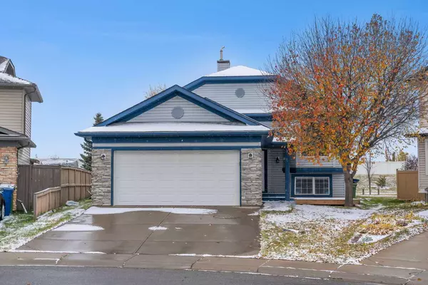 176 Stonegate CRES NW, Airdrie, AB T4B 2S8