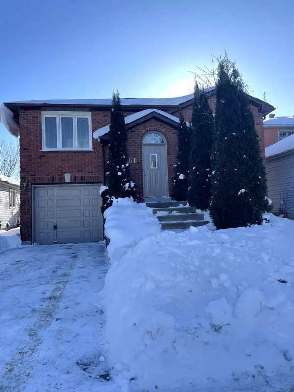 61 Arthur AVE, Barrie, ON L4M 6H5