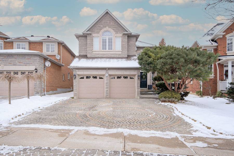 9 Alpine CRES, Richmond Hill, ON L4S 1W8