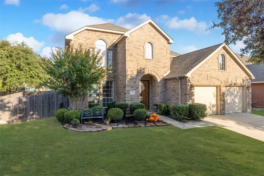 4828 Belladonna Drive, Fort Worth, TX 76123