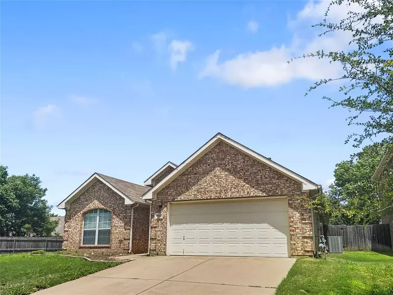 7004 Andress Drive, Fort Worth, TX 76132