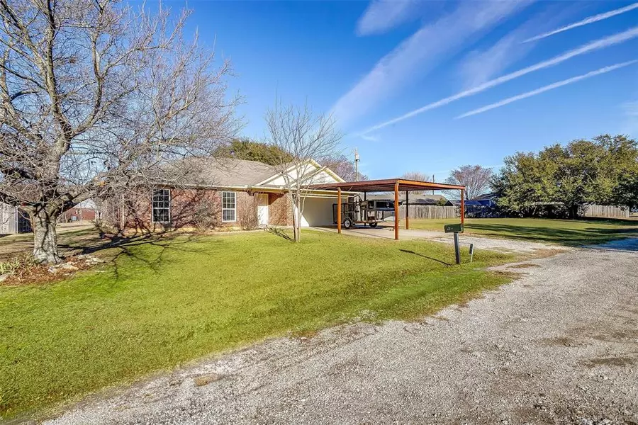 103 Grayson Drive, Itasca, TX 76055