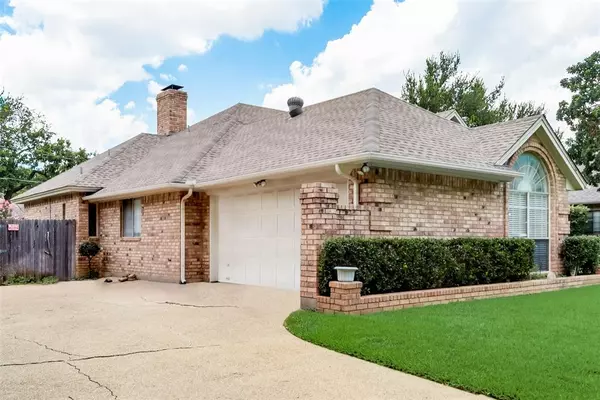 Arlington, TX 76006,2421 Cross Timbers Trail