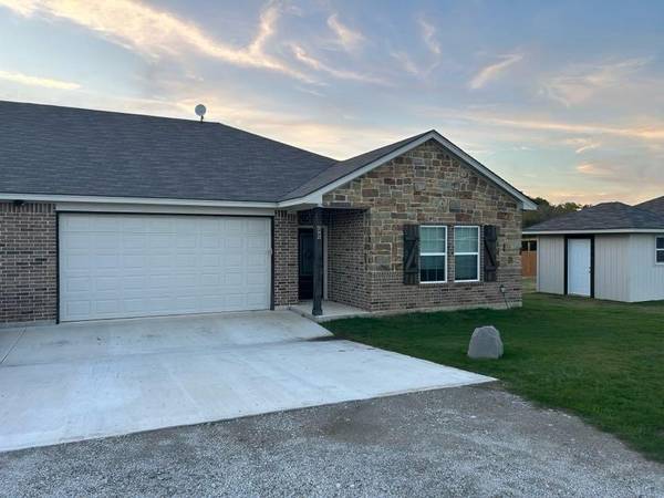 203 Hoover Lane, Azle, TX 76020