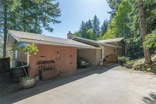 Salt Spring, BC V8K 2J7,225 Charlesworth Rd