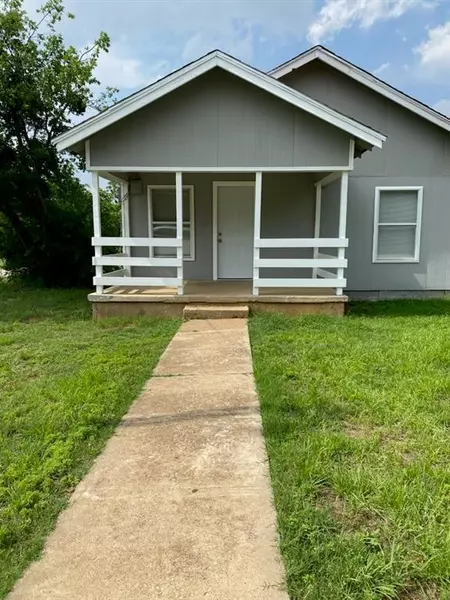 801 E 5th Street, Coleman, TX 76834