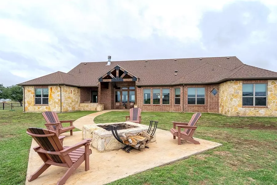 13000 Jackson Road, Krum, TX 76249