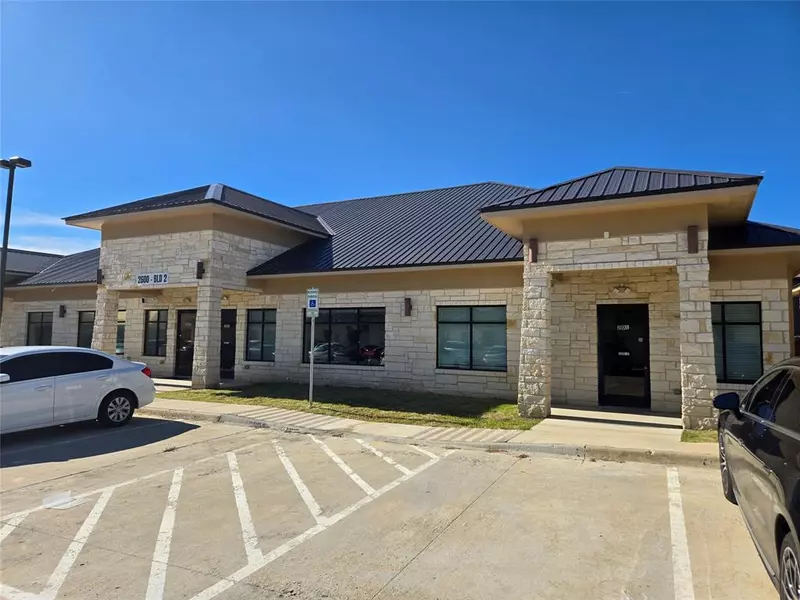 2600 Macarthur Boulevard #201, Lewisville, TX 75067