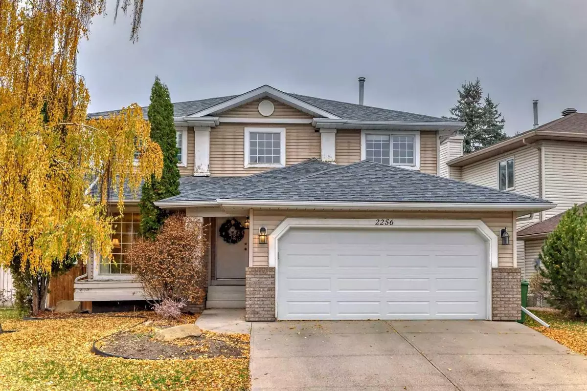 Calgary, AB T2Z 2J5,2256 Douglasbank CRES SE