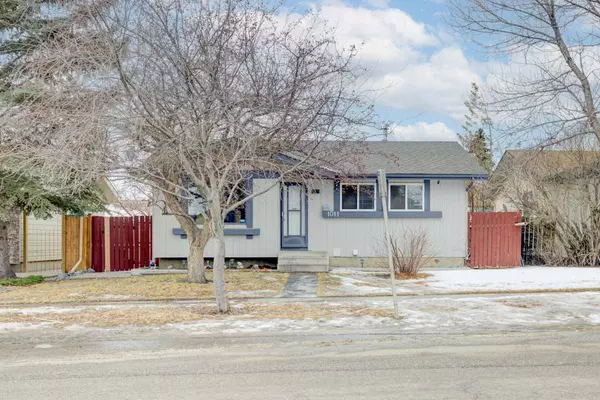 Calgary, AB T2A 6H4,1011 Abbeydale DR Northeast