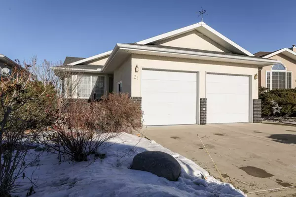 21 Cougar PL North, Lethbridge, AB T1H 6H2