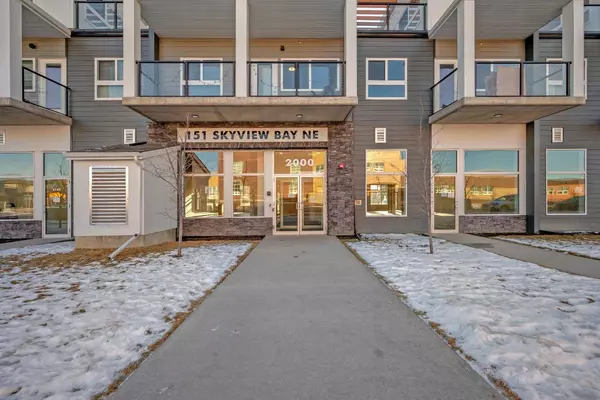 151 SKYVIEW BAY NE #2203, Calgary, AB T3N2K3